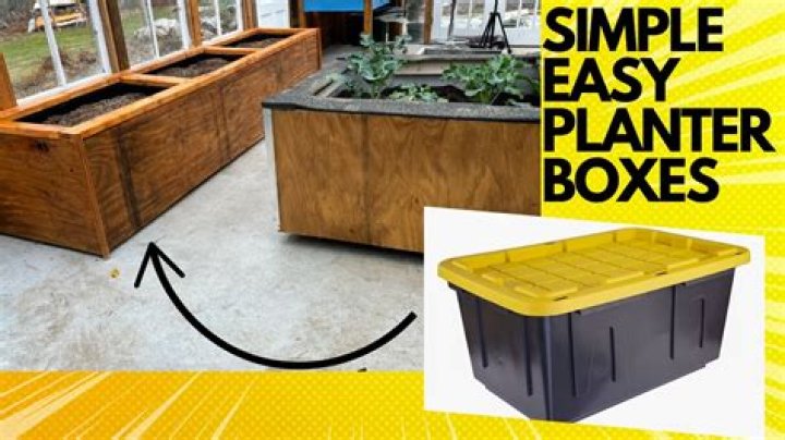 Should planter boxes be lined with plastic?